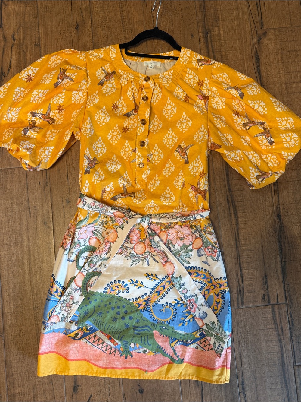 A Loves A bird print mini dress w puff sleeves. Rare! XS